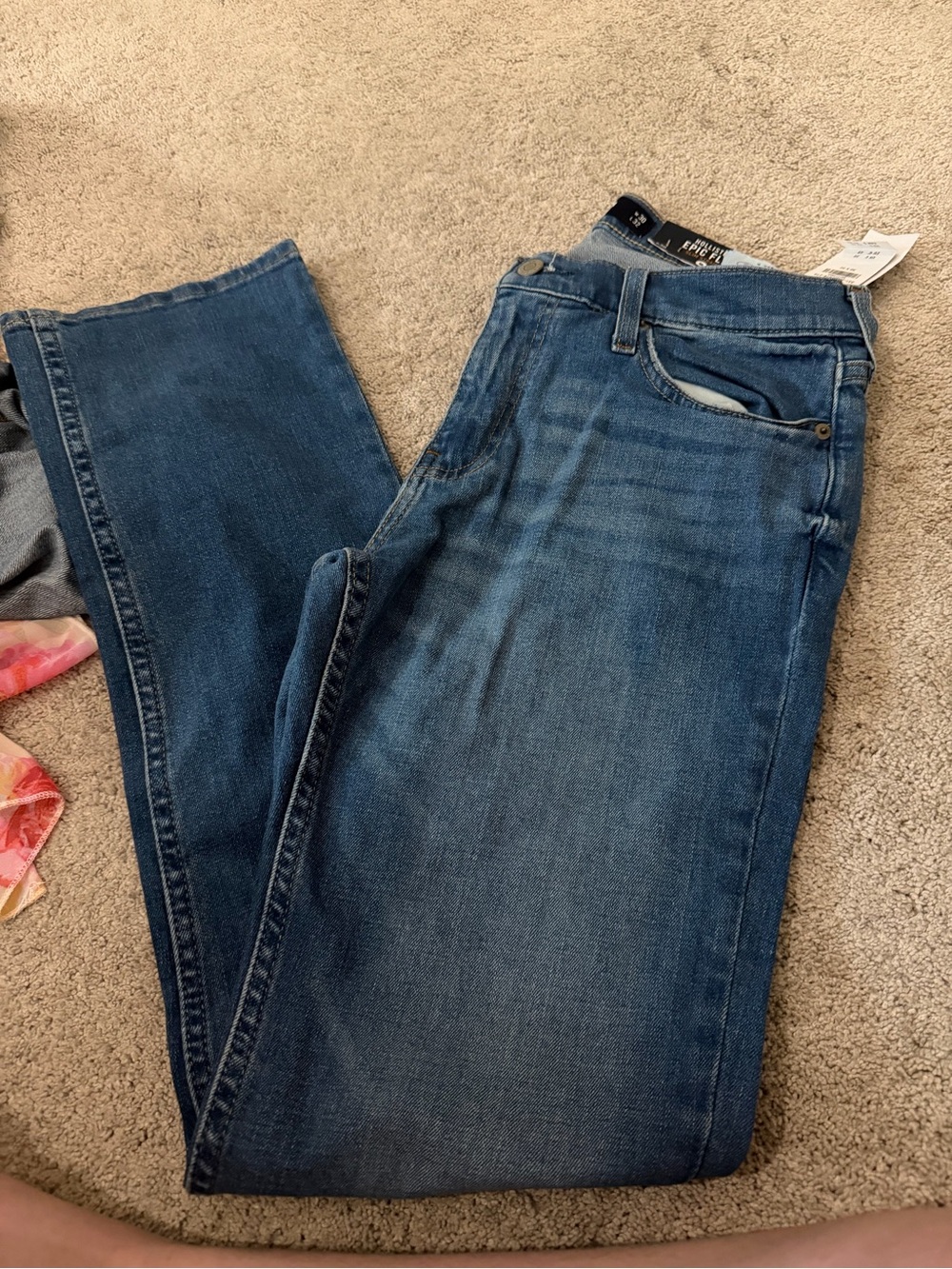 Hollister Men's Straight Jeans in Blue Wash